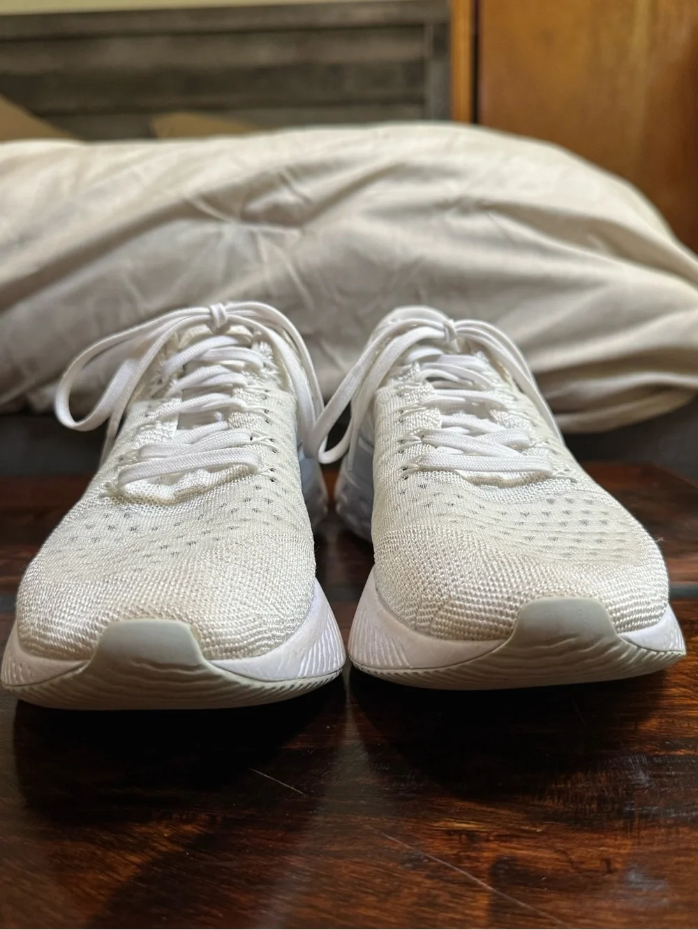 Women’s Nike React Infinity Run Flyknit 2 US 8.5 White Knit Athletic Sneakers